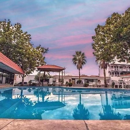 Hotel Posada Tierra Blanca Чиуауа Экстерьер фото